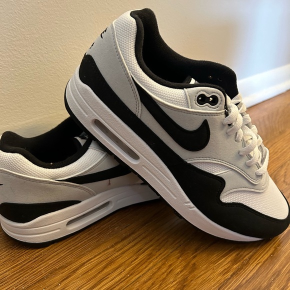 Nike Air Max 1 - Picture 4 of 4